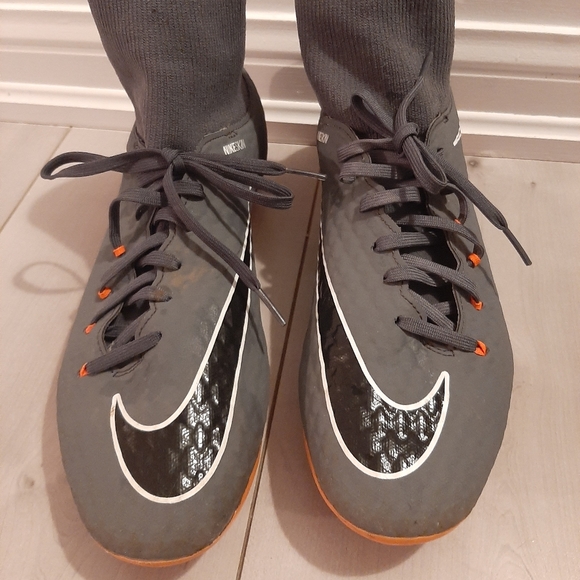 Nike Men’s Hypervenom Phantom 3 Running Shoes Lightweight - Picture 2 of 6